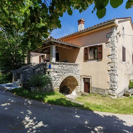 Nino - Lbn305 By Interhome Kršan