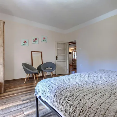 Holiday home Nino - Lbn305 By Interhome