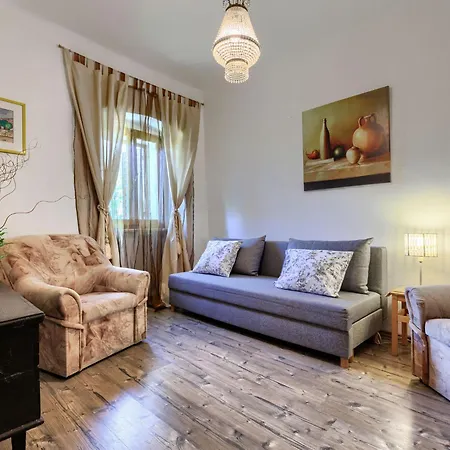 Holiday home Nino - Lbn305 By Interhome *