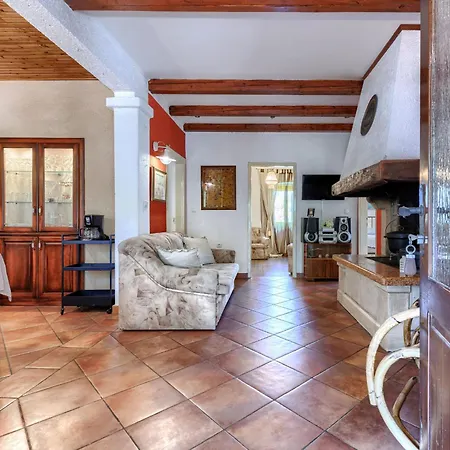 Nino - Lbn305 By Interhome